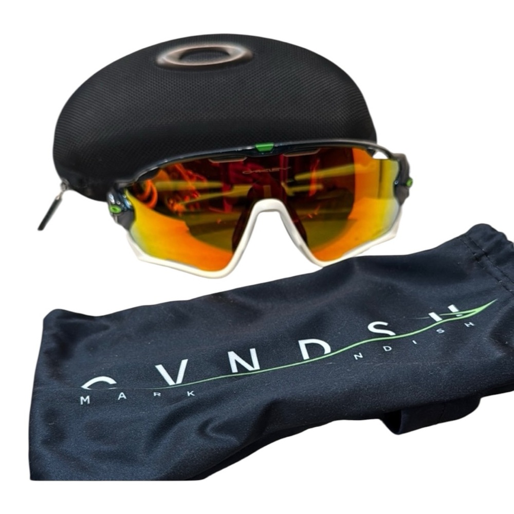 Oakley Jawbreaker LE Sunglasses